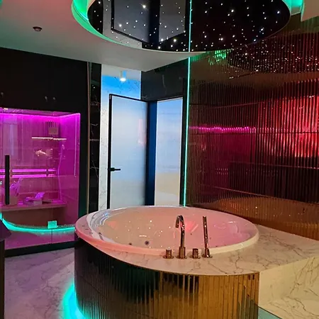 Jacuzzi Glass-house Wislane Tarasy With Sauna And Parking Apartman Krakkó