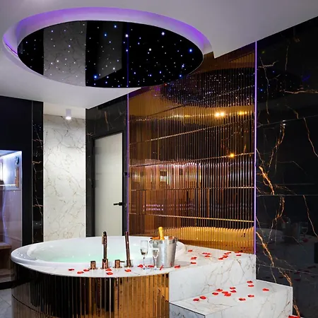 Jacuzzi Glass-house Wislane Tarasy With Sauna And Parking Krakau