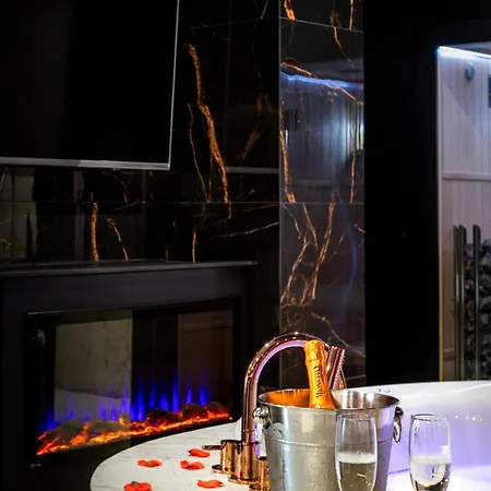 Jacuzzi Glass-house Wislane Tarasy With Sauna And Parking * Krakow