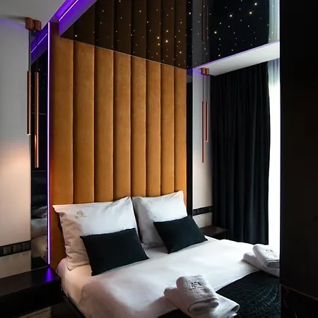 Jacuzzi Glass-house Wislane Tarasy With Sauna And Parking *