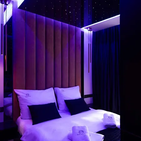 Jacuzzi Glass-house Wislane Tarasy With Sauna And Parking * Krakau